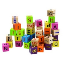 Drvene kocke sa brojevima i slovima